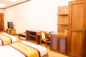 HANZ Pleiku Hotel