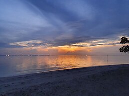 Berakit Bay Resort