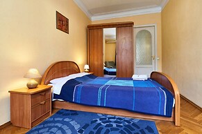 Home-Hotel Pushkinskaya 2-4-7