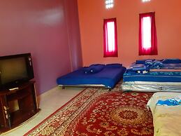 Almira Homestay