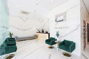 Privato Makati