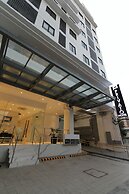 Privato Makati