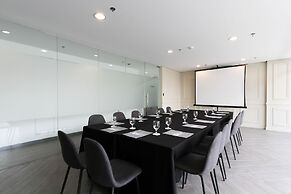 Privato Makati