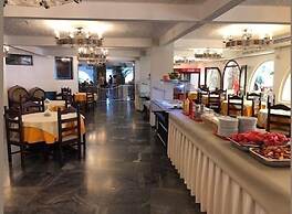 Karteros Hotel