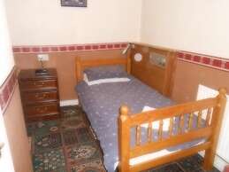 Dinorben Arms Hotel