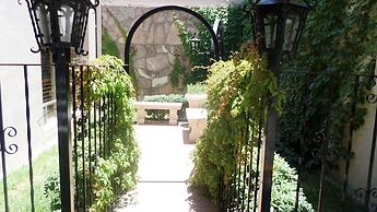 El Dorado Inn
