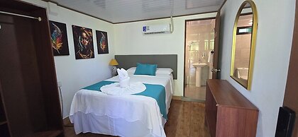 Hotel Tortuguero Beachfront