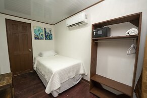 Hotel Tortuguero Beachfront
