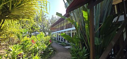 Hotel Tortuguero Beachfront