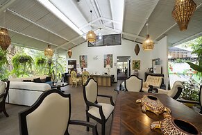 Hotel Tortuguero Beachfront