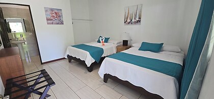 Hotel Tortuguero Beachfront