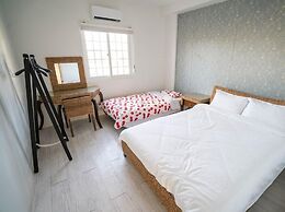 Karis Villa