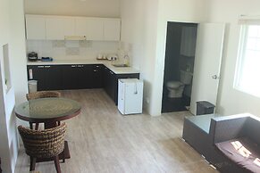Karis Villa