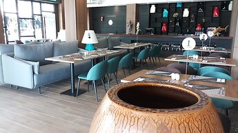 Roxy Hotel Padungan
