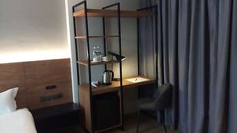 Roxy Hotel Padungan