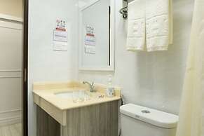 Hampton Suites