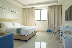 Hampton Suites