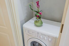 GM Apartment Staropimenovskiy 16