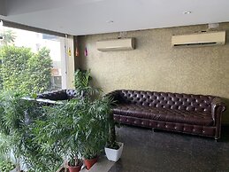 Hotel FloraInn