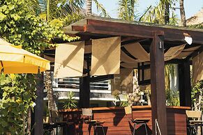 Ulu Cliffhouse