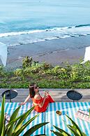 Ulu Cliffhouse