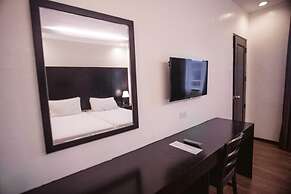 Piña Suites