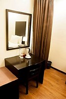 Piña Suites