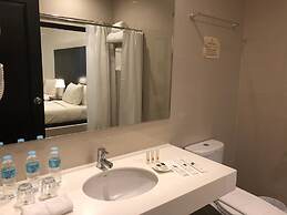 Piña Suites