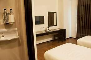 Piña Suites