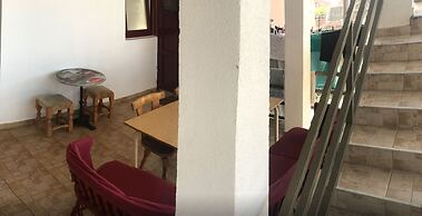 Apartments & Hostel Zdrava Hrana