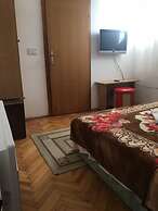 Apartments & Hostel Zdrava Hrana