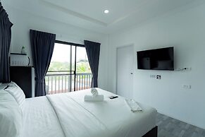 Malinee Resort