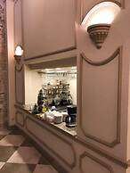 Galatahan Hotel