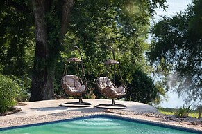Masaumbezi River Lodge