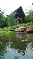 Masaumbezi River Lodge