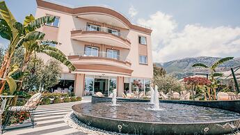 Sole Luna Hotel