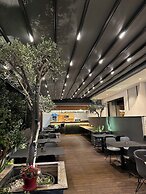 Hotel Utopia