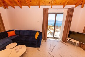 Santa Oliva Suites