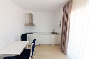Santa Oliva Suites