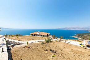 Santa Oliva Suites
