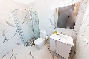 Santa Oliva Suites