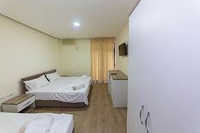 Esal Hotel