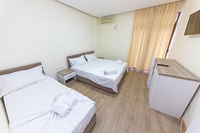 Esal Hotel