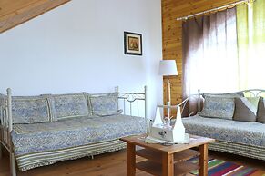 Maison Blanche Ecohouse Mytnitsa