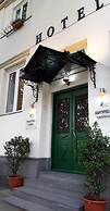 Biblioteka Hotel Rustaveli