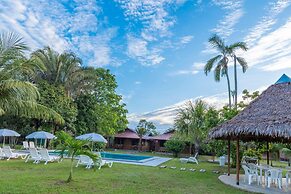 Wakaya Ecolodge