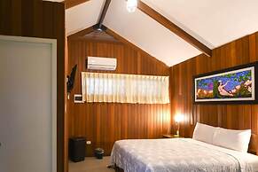 Wakaya Ecolodge