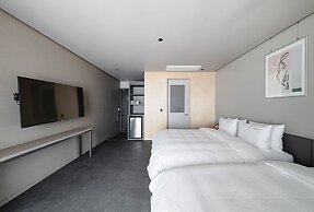 Day Nice Hotel