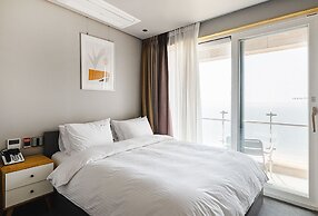 Day Nice Hotel