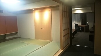 Silk Hotel